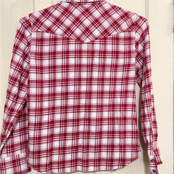 Eddie Bauer women’s red and white plaid western shirt with pearl snaps medium - Picture 7 of 7